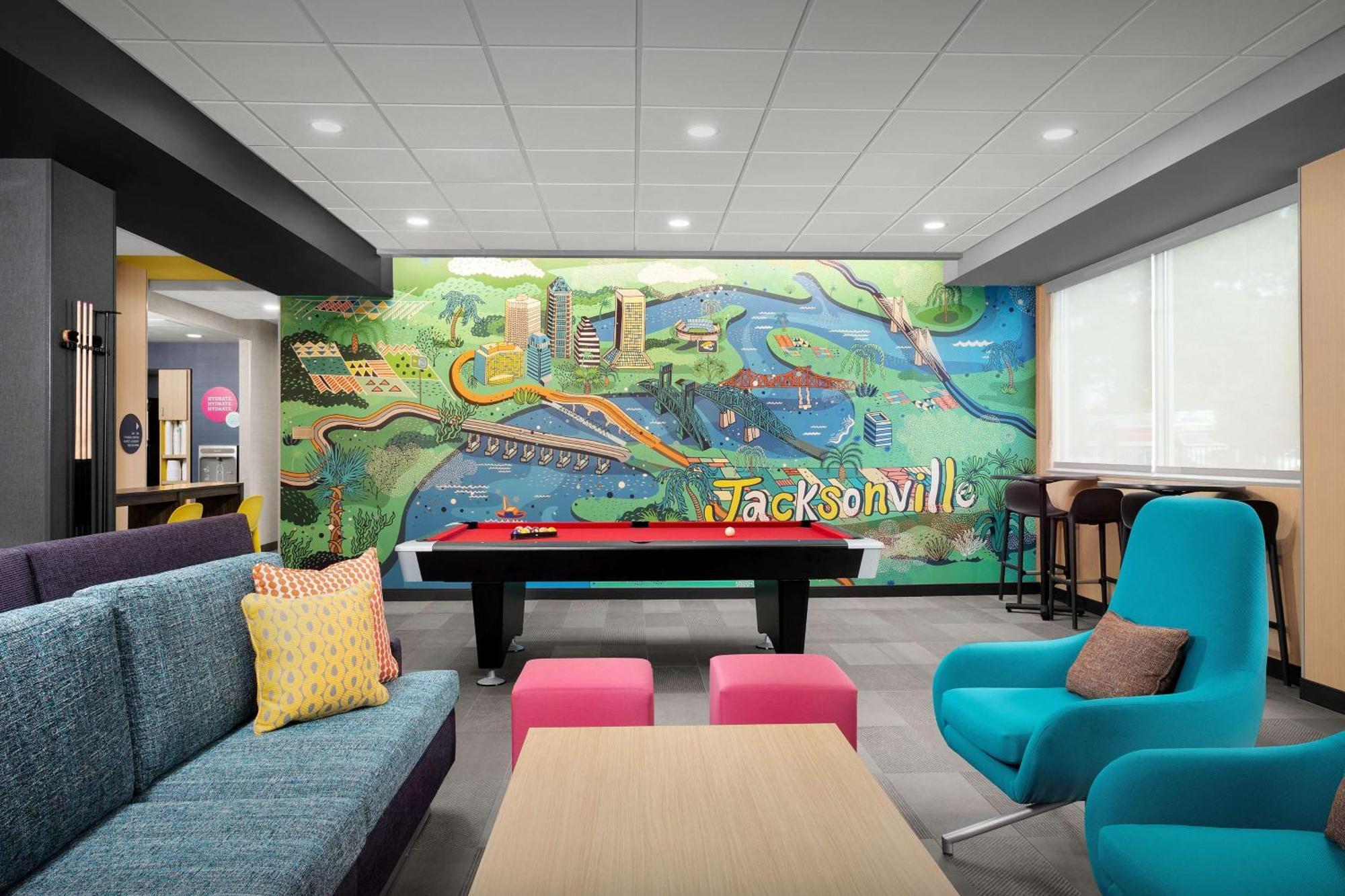 Hotel Tru By Hilton West I 295