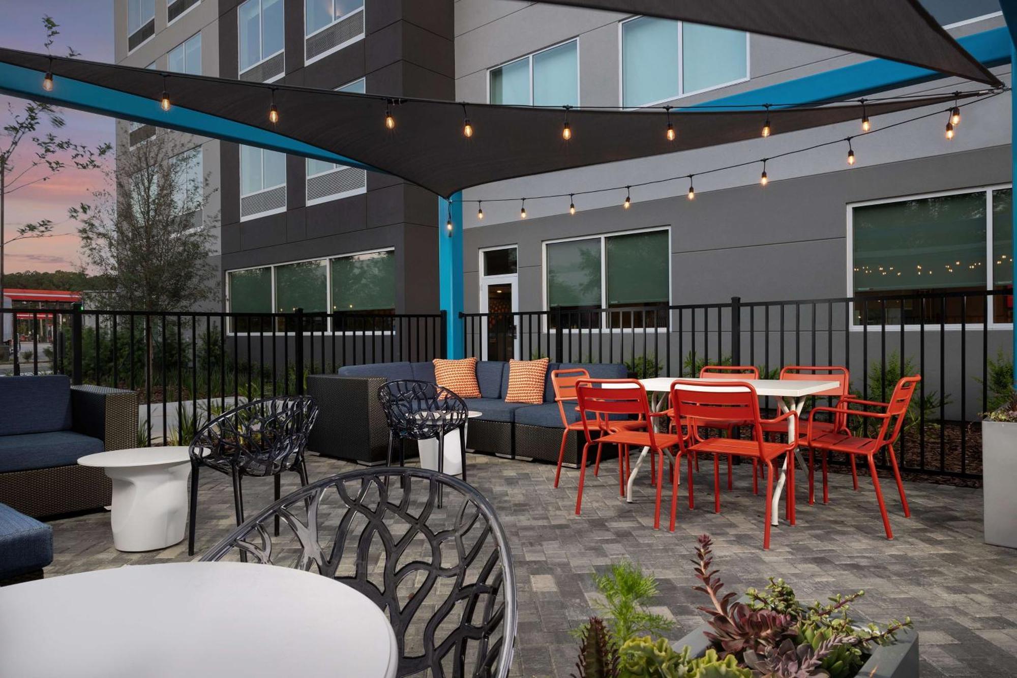 Tru By Hilton West I 295 Hotel 3*